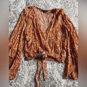 Crop top with bell sleeves